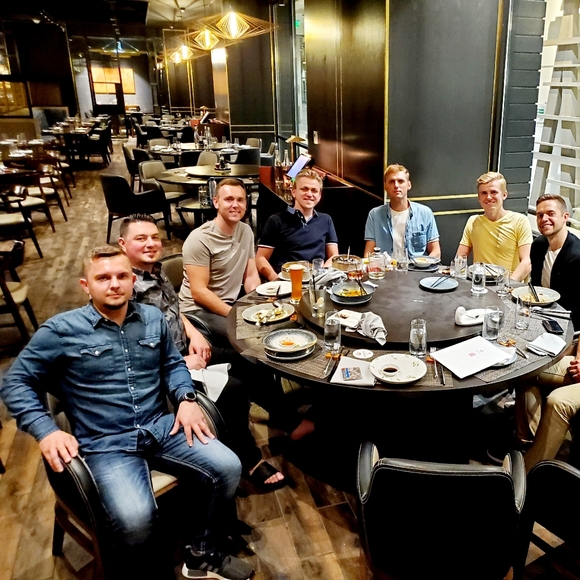 Meet your Posher, Alex - Picture 9 of 11